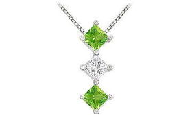 Emerald and Diamond Pendant : 14K White Gold - 1.00 CT TGWemerald 