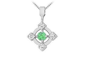 Emerald and Diamond + Pendant : 14K White Gold - 0.50 CT TGWemerald 