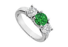 Emerald and Diamond Engagement Ring : 14K White Gold - 2.00 CT TGW - Ring Size 9.0emerald 