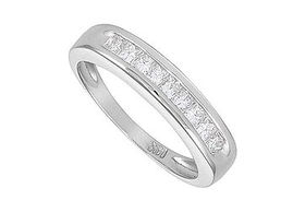 Diamond Ring : 14K White Gold - 0.50 CT Diamonds - Ring Size 9.5diamond 