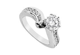 Diamond Engagement Ring : 14K White Gold - 1.00 CT Diamonds - Ring Size 9.0diamond 