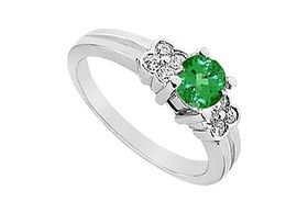 Emerald and Diamond Ring : 14K White Gold - 0.75 CT TGW - Ring Size 9.0emerald 