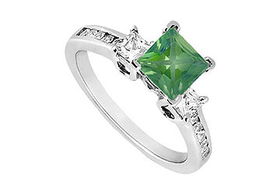 Emerald and Diamond Engagement Ring : 14K White Gold - 1.00 CT TGW - Ring Size 9.0emerald 