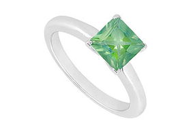 Emerald Ring : 14K White Gold - 0.75 CT TGW - Ring Size 9.5emerald 