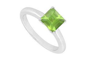 Peridot Ring : 14K White Gold - 0.75 CT TGW - Ring Size 9.5peridot 