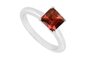 Garnet Ring : 14K White Gold - 0.75 CT TGW - Ring Size 9.5garnet 