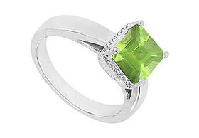 Peridot and Diamond Ring : 14K White Gold - 0.83 CT TGW - Ring Size 9.0peridot 