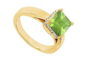 Peridot and Diamond Ring : 14K Yellow Gold - 0.83 CT TGW - Ring Size 9.0peridot 