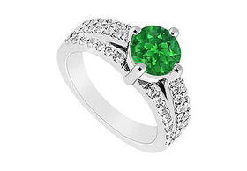 Emerald and Diamond Engagement Ring : 14K White Gold - 1.00 CT TGW - Ring Size 9.5emerald 