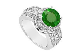 Emerald and Diamond Engagement Ring : 14K White Gold - 1.00 CT TGW - Ring Size 9.0emerald 