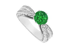 Emerald and Diamond Engagement Ring : 14K White Gold - 1.50 CT TGW - Ring Size 9.0emerald 