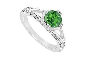 Emerald and Diamond Engagement Ring : 14K White Gold - 1.00 CT TGW - Ring Size 9.5emerald 