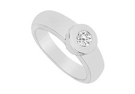 Diamond Ring : 14K White Gold - 0.25 CT Diamonds - Ring Size 9.5diamond 