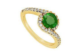 Emerald and Diamond Engagement Ring : 14K Yellow Gold - 0.75 CT TGW - Ring Size 9.0emerald 