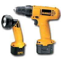 Heavy Duty 9.6V 3/8in. Cordless Drill/Driver and Flashlight Kitheavy 