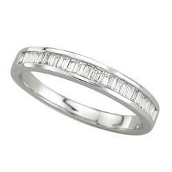 14K White Gold Channel Set Baguette Cut Diamond Band Ring (0.33 ctw)white 