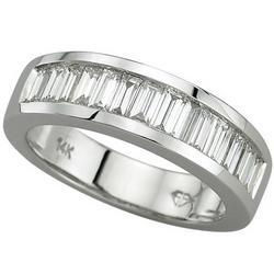 14K White Gold Channel Set Baguette Diamond Band Ring (1.00 ctw)white 