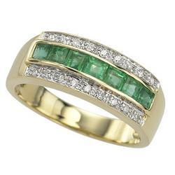 14K Yellow Gold Square Emerald & Diamond Band Ringyellow 