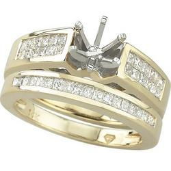 14K Yellow Gold Princess Cut Diamond Semi Mount Engagement Ring (Center Stone Sold Separately)yellow 