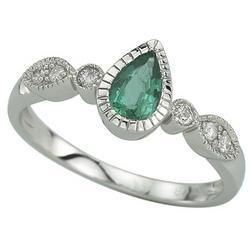 14K White Gold Pear Shape Emerald & Diamond Ringwhite 