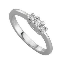 14K White Gold Three Stone Round Diamond Engagement Ringwhite 