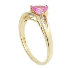 Trillion Pink Topaz and Diamond 14K Gold Ringtrillion 