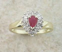 BIG RUBY DIAMOND GOLD CLUSTER RINGbig 