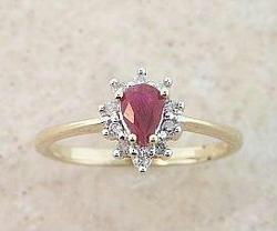 RUBY DIAMOND GOLD GEMSTONE RINGruby 