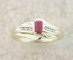 RUBY DIAMOND GOLD GEMSTONE RINGruby 