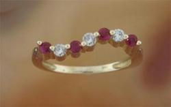 Ladies Ruby and Diamond 14K Gold Ringladies 