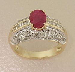 Oval Ruby Diamond 14K Gold Dome Cluster Ringoval 