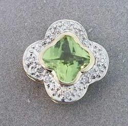 .50 CTTW PERIDOT DIAMOND GOLD PENDANTcttw 