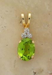 Oval Peridot and Diamond 14K Gold Pendantoval 