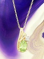 Oval Peridot & Diamond Gold Pendant Necklaceoval 