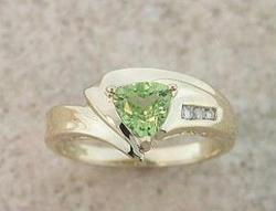 PERIDOT DIAMOND GOLD GEMSTONE RINGperidot 