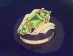 Tumbling Peridot Blocks 14K Gold Ringtumbling 