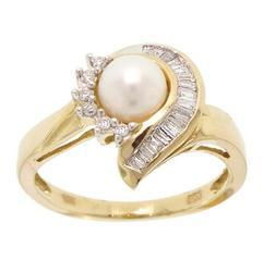 Cultured Saltwater White Pearl Diamond Gold Ringcultured 