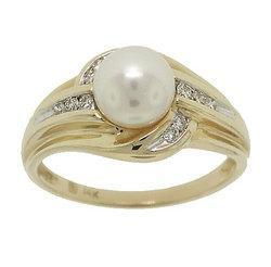 Cultured Saltwater White Pearl Diamond Gold Ringcultured 