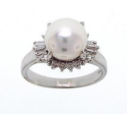 8.5mm Southsea Pearl and Diamond Platinum Ringsouthsea 