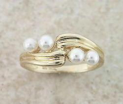 WHITE PEARL GOLD RING BAND BRANDwhite 