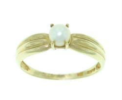 White Pearl and Genuine Gold Ringwhite 