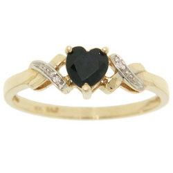 Black Onyx (Heart Cut) and Diamond Ring in 10K Yellow Goldblack 