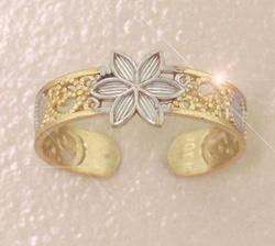 Diamond Cut Flower Two-tone Gold Toe Ringdiamond 