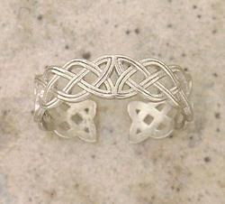 Adjustable 14K White Gold Celtic Ribbon Wrap Toe Ringadjustable 