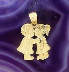 14K Gold Kissing Kids Love Pendantgold 