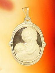 14K Gold Mother Holding Child Love Pendantgold 