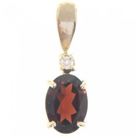 Ladies 14KT Yellow Gold Pendant Oval Garnet Diamond Newladies 