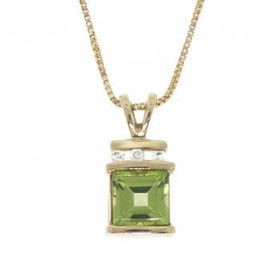 New Green Princess Shape Peridot Diamond Yellow Gold 10K Pendantgreen 