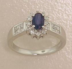 Oval Sapphire and Diamond 14K White Gold Ringoval 