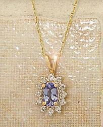 Tanzanite and Diamond 14K Gold Pendant Necklacetanzanite 